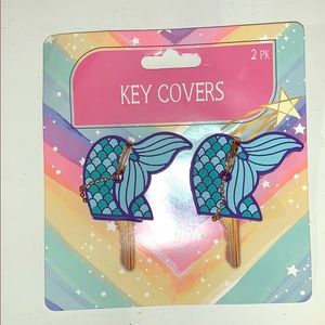 Cute mermaid keychain key covers 🧜🏽‍♀️ 💕
2 pc